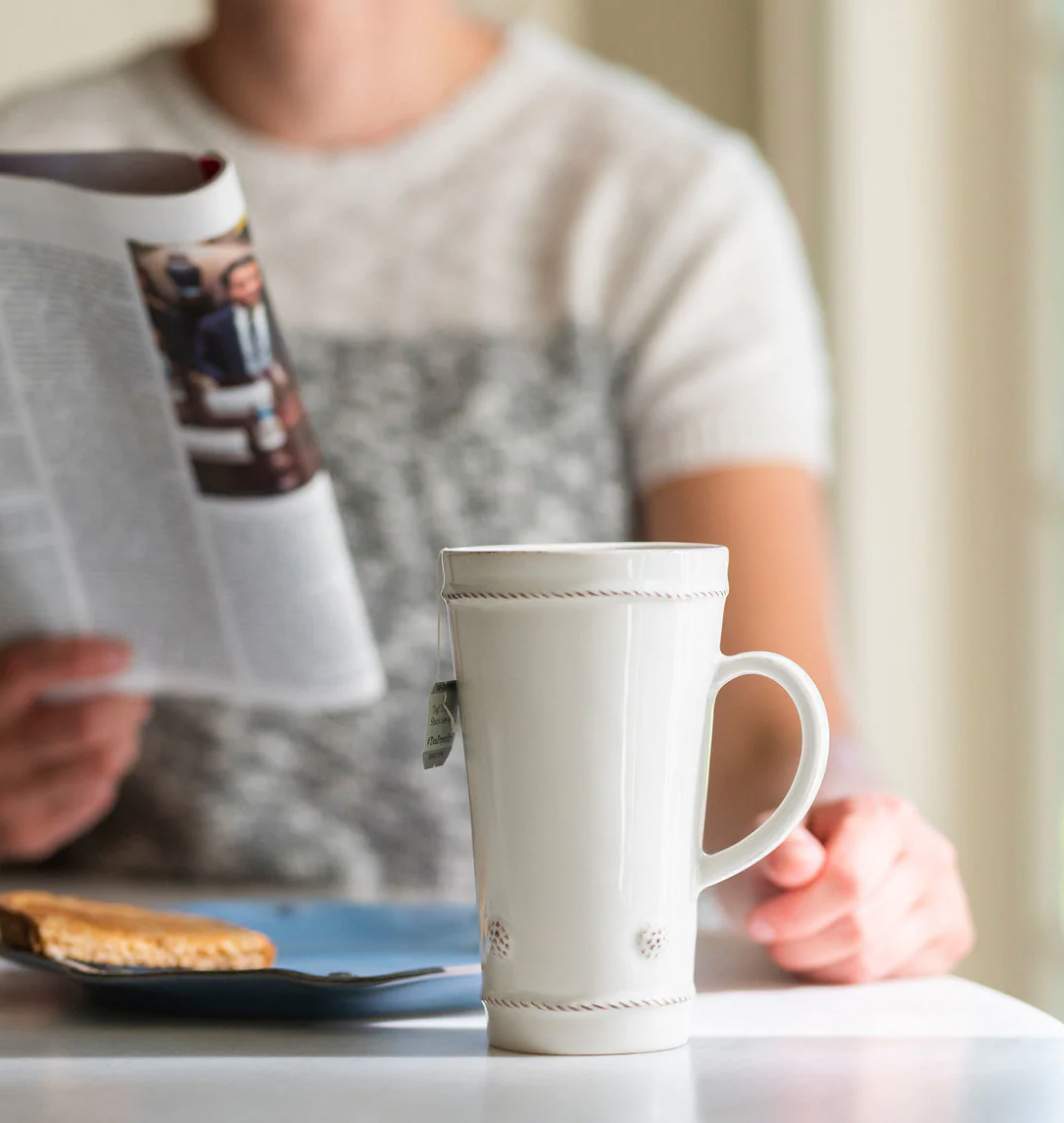 B&T Whitewash Travel Mug with Silicon Lid JA133/W